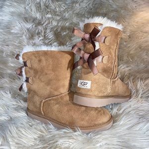 UGG Bailey Bow II Girls
